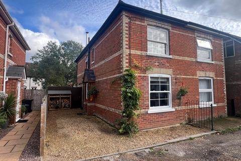 2 bedroom semi-detached house for sale, Nursery Road, Ringwood, BH24