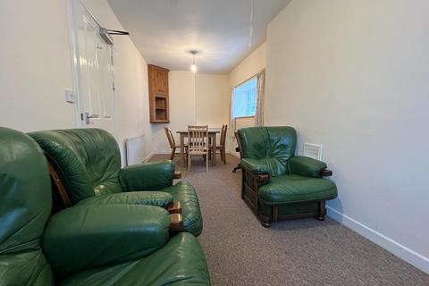 4 bedroom house to rent, Chalybeate Street, Aberystwyth