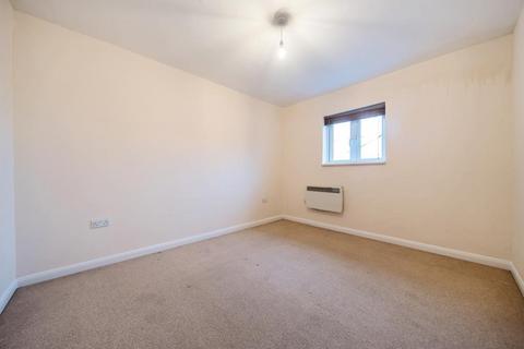 2 bedroom apartment to rent, Thame Road,  Stadhampton,  OX44