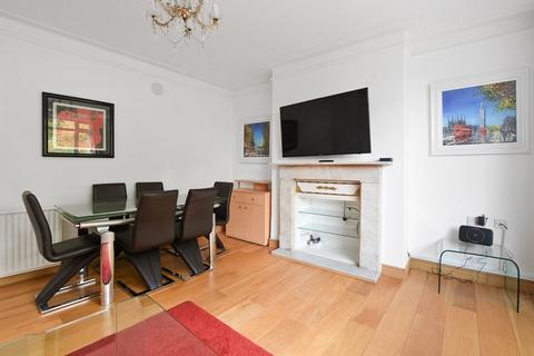 3 bedroom apartment for sale, Dollis Hill Lane, London, NW2