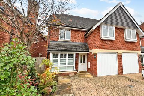 5 bedroom semi-detached house for sale, Hayes Close, Maidenhead, Berkshire, SL6