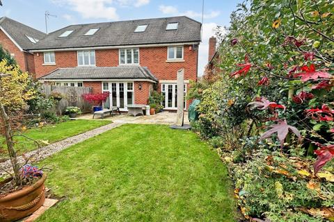 5 bedroom semi-detached house for sale, Hayes Close, Maidenhead, Berkshire, SL6