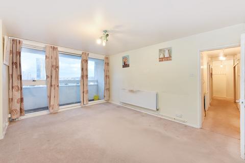 3 bedroom flat for sale, London E14