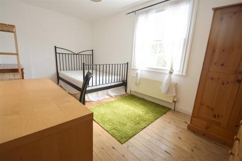 4 bedroom house to rent, Lawrence Street, York