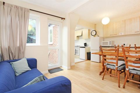 4 bedroom house to rent, College Road, Canterbury