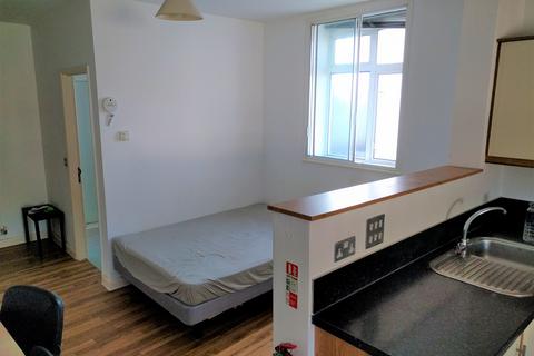 Studio to rent, The Kingsway, Portland House, City Centre, Swansea