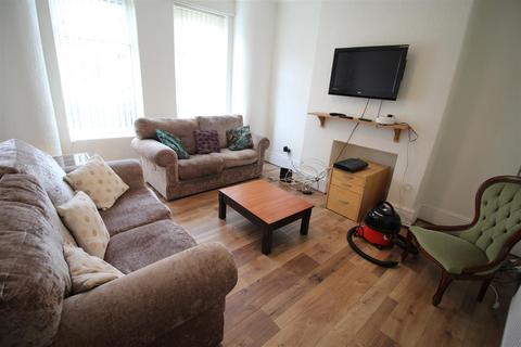 5 bedroom private hall to rent, Lombard Grove (17), Fallowfield, Manchester