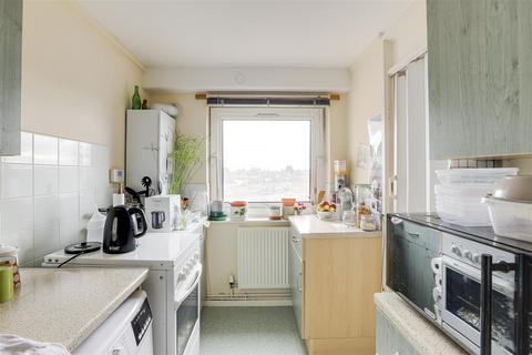 1 bedroom flat for sale, Southchurch Court, Clifton NG11