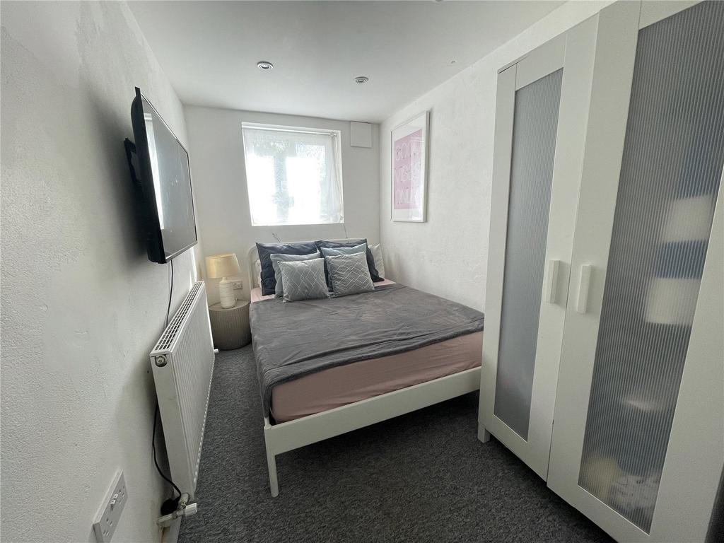 Bedroom 1 B