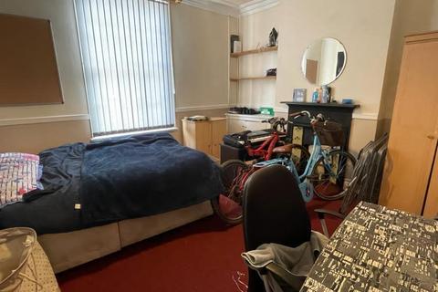 4 bedroom private hall to rent, Ladybarn Lane, Ladybarn, Manchester