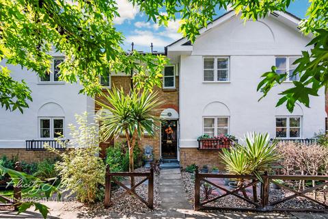 3 bedroom terraced house for sale, St Josephs Vale, London