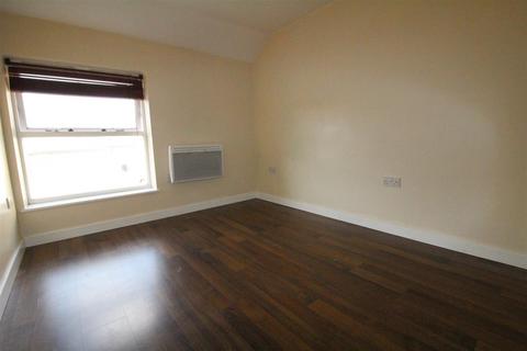 1 bedroom apartment to rent, Greenside, Heckmondwike