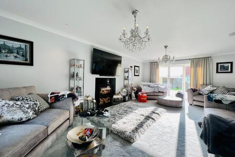 5 bedroom detached house for sale, Bartlets Lane