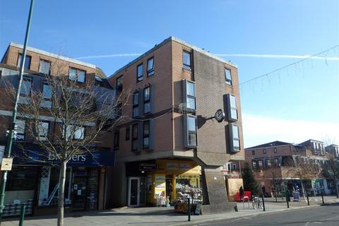 1 bedroom flat for sale, Station Road, New Milton