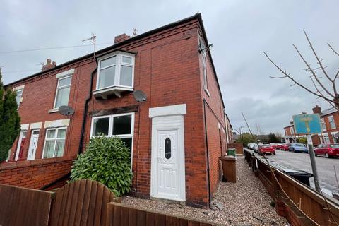 1 bedroom flat to rent, Neville Street, Hazel Grove, Stockport