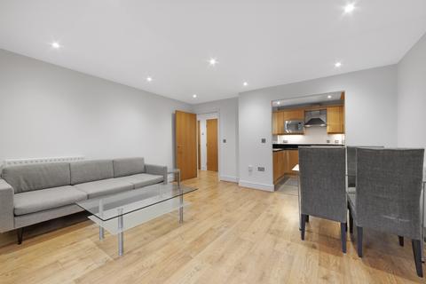 1 bedroom apartment to rent, Gainsborough House, London E14