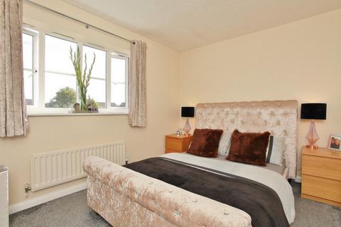 9 Ashburn Place, Didcot, OX11 7FN