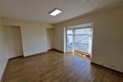 2 bedroom flat to rent, Millwood Street, Manselton, Swansea