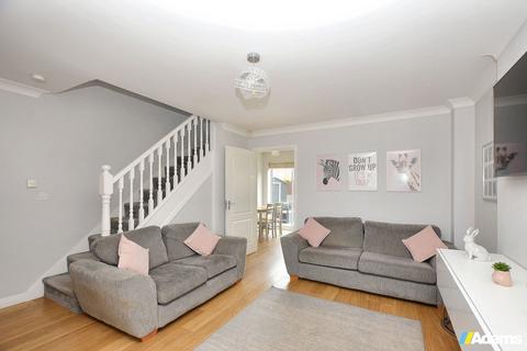 3 bedroom semi-detached house for sale, Linnets Park, Runcorn