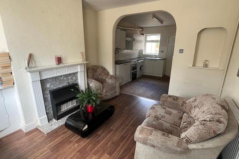 2 bedroom terraced house to rent, Stanton Road , Stapenhill DE15