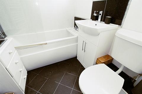 18 Vesey Close, Water Orton, Birmingham, B46 1RB