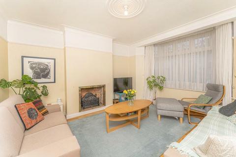 15 Kenmare Gardens, London, N13 5DR