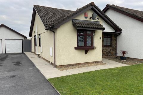 2 bedroom semi-detached bungalow for sale, Maes Yr Efail, Llangennech, Llanelli