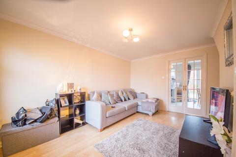 2 bedroom property to rent, Gladstone Way, Newton-Le-Willows, WA12