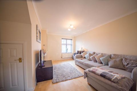 2 bedroom property to rent, Gladstone Way, Newton-Le-Willows, WA12