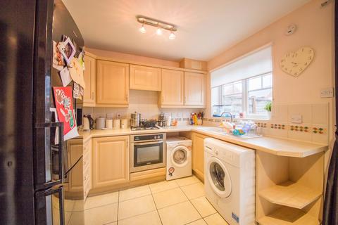 2 bedroom property to rent, Gladstone Way, Newton-Le-Willows, WA12