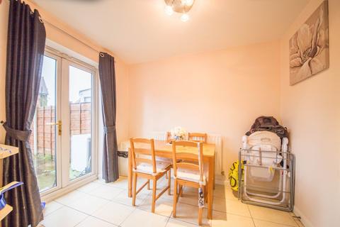 2 bedroom property to rent, Gladstone Way, Newton-Le-Willows, WA12