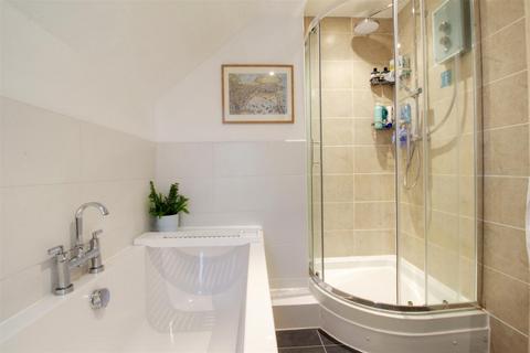 2 Beckets Square, Berkhamsted, HP4 1BZ