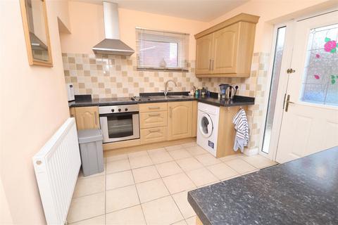 3 bedroom semi-detached house for sale, Shrewsbury Road, Worksop S80