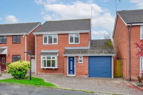 3 bedroom detached house for sale, Radway Close, Church Hill North, Redditch