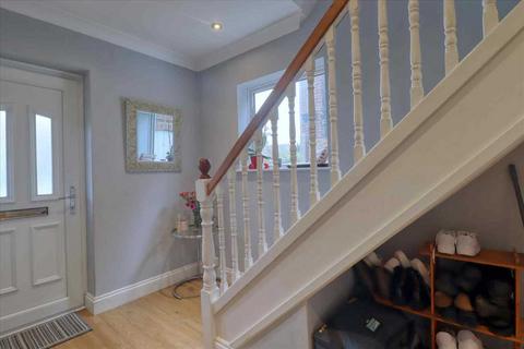 3 bedroom semi-detached house for sale, Clacton on Sea CO15