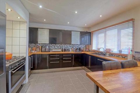 3 bedroom semi-detached house for sale, Clacton on Sea CO15