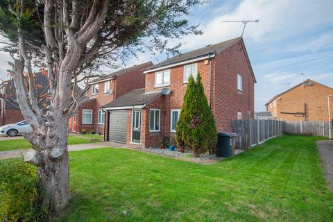 3 bedroom detached house for sale, Rubens Gate, Springfield, Chelmsford