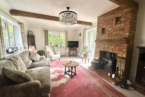 4 bedroom detached house for sale, Scatterdells Lane, Chipperfield WD4