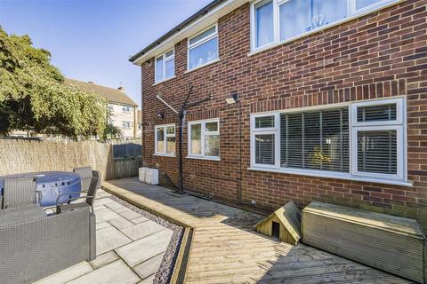 23 Clewer New Town, Windsor, SL4 3QE