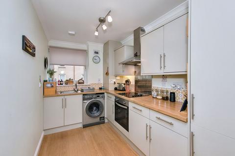 2 bedroom ground floor flat for sale, Station Road, Kingskettle, Cupar, KY15