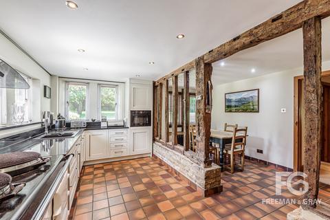 5 bedroom barn conversion for sale, Dartford Road, Horton Kirby, DA4