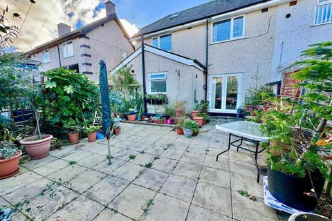 3 bedroom house for sale, Cae Person, Llanrwst