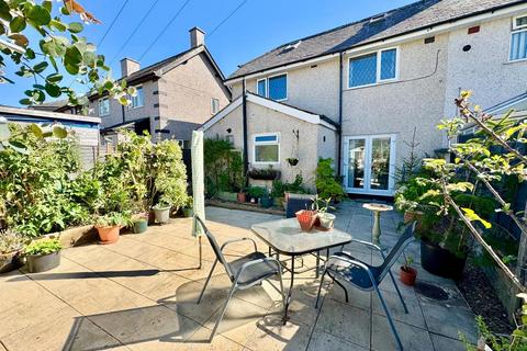 3 bedroom house for sale, Cae Person, Llanrwst