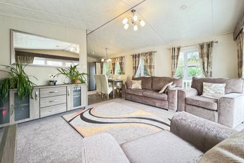 2 bedroom static caravan for sale, Nr Battle, St Leonards on Sea TN37