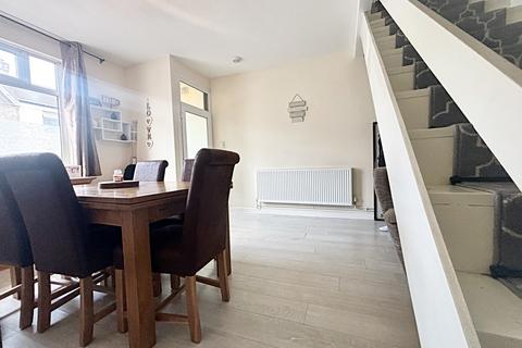 148 Central Road, Hugglescote, Coalville, LE67 2FF