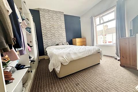148 Central Road, Hugglescote, Coalville, LE67 2FF
