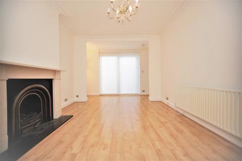 2 bedroom apartment to rent, Sevington Road, Hendon NW4