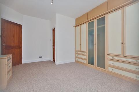 2 bedroom apartment to rent, Sevington Road, Hendon NW4