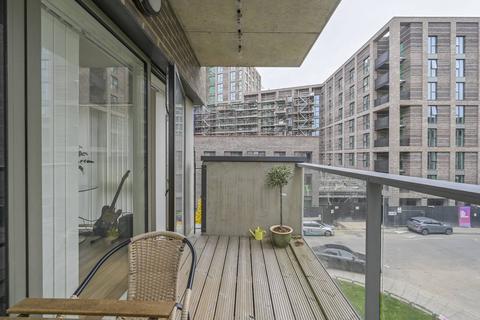 1 bedroom flat for sale, Magellan Boulevard, Docklands, London, E16