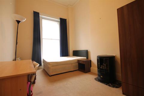 2 bedroom apartment to rent, Victoria Chambers, City Centre